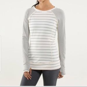 Lululemon full tilt Angel Wing long sleeve w/lace